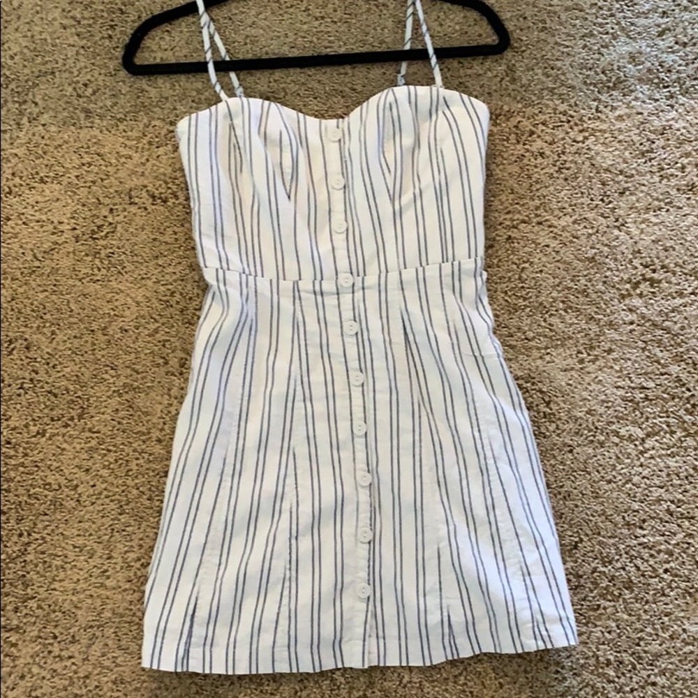 Short dress